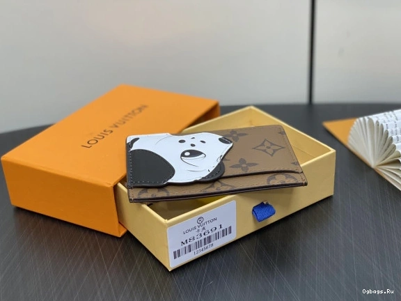 VUITTON HOLDER-11*7*0.5cm CARD LOUIS 0411